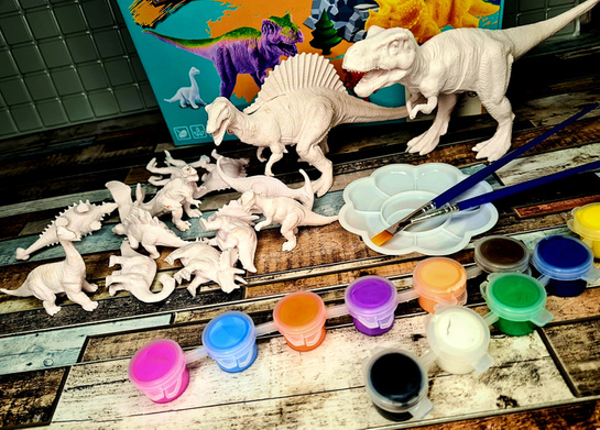 Zestaw DIY dinozaury: twórz własne prehistoryczne bestie zabawki